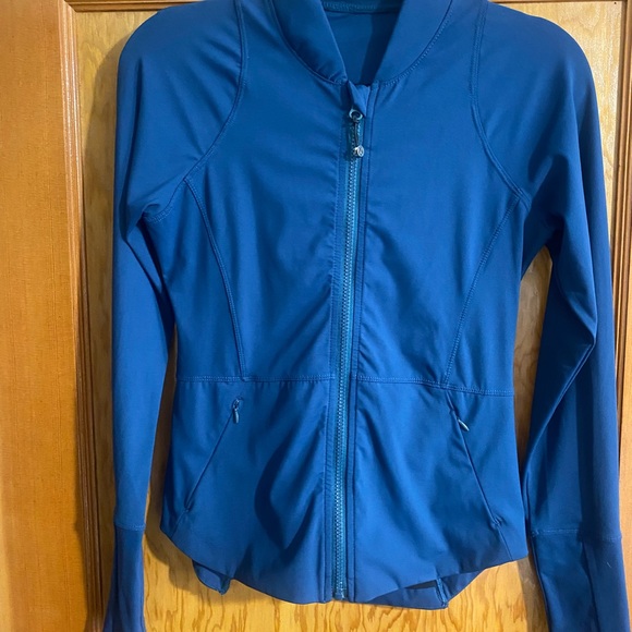 Lululemon Running Jacket Deep Blue - Picture 2 of 2